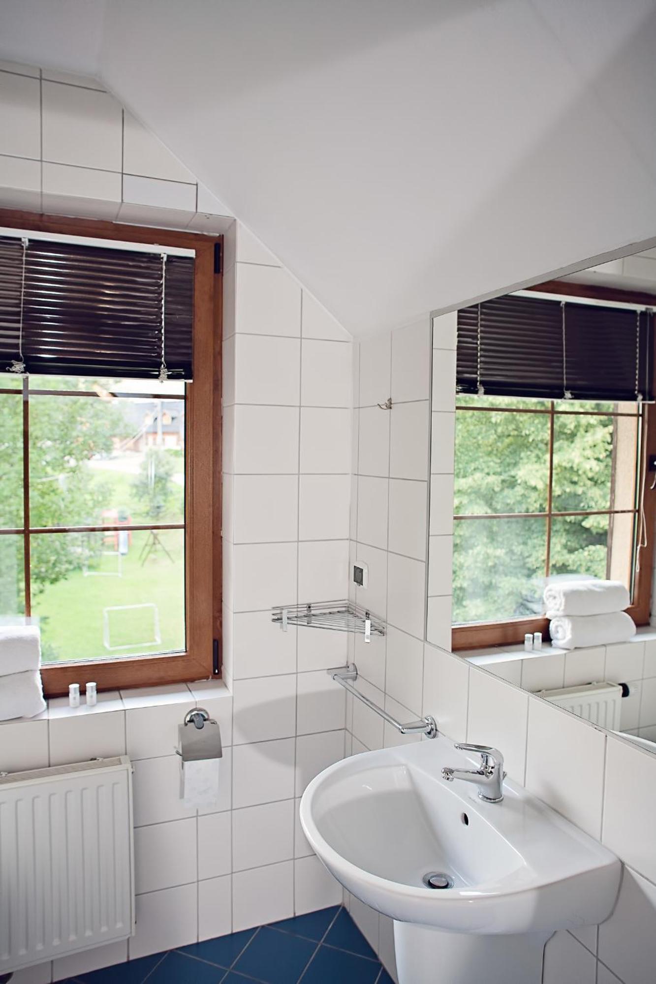 Hotel Gorski Czarna Gora Stronie Slaskie Bilik gambar