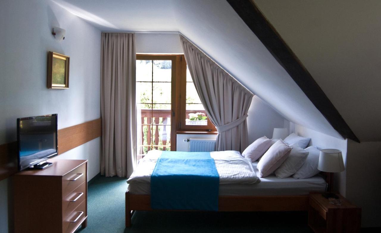 Hotel Gorski Czarna Gora Stronie Slaskie Luaran gambar